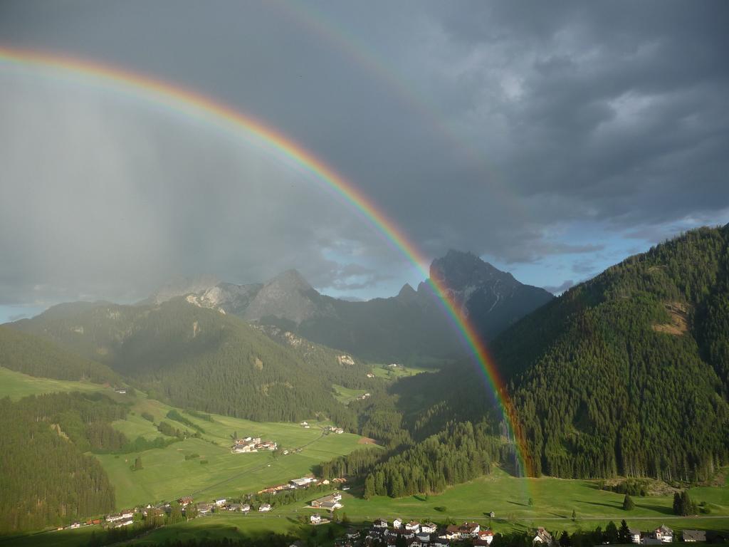 Berggasthaus Agritur Moserhof Braies  Exterior photo